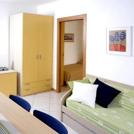 Anna Apartment *