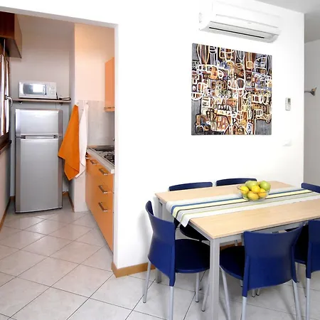 Anna Apartment *